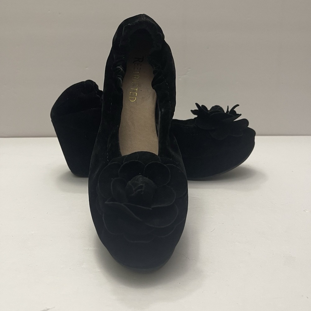 Restricted Black Suede Platform Rosette‎ Slip-ons Shoes Womens 7.5 Whimsy Fairy